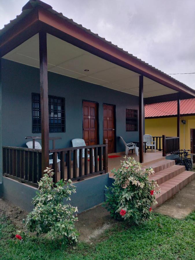 Restu Chalet Tioman Kampong Ayer Batang Exteriér fotografie