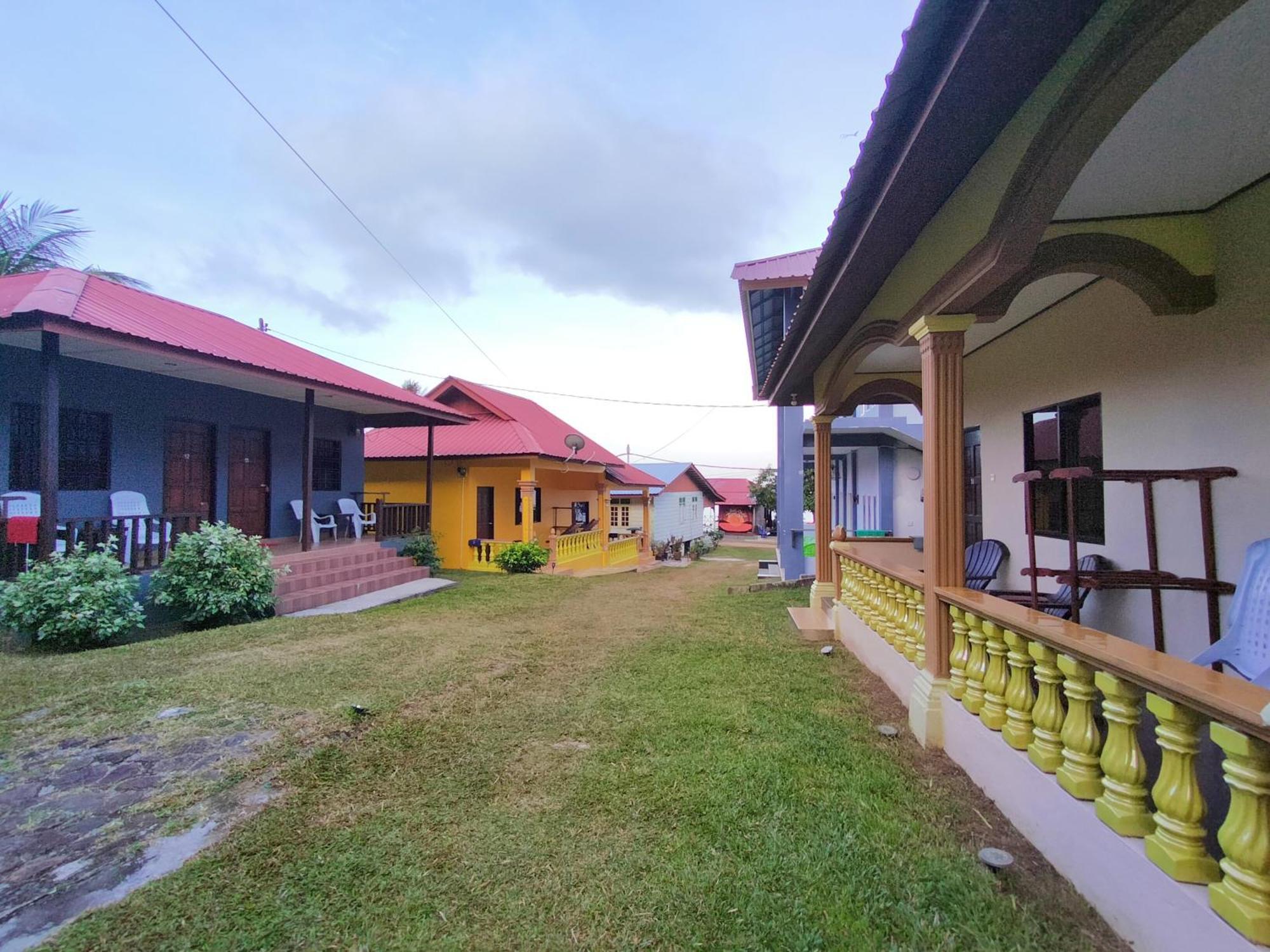 Restu Chalet Tioman Kampong Ayer Batang Exteriér fotografie
